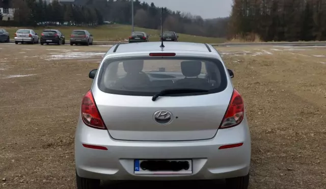 HYUNDAI I20 