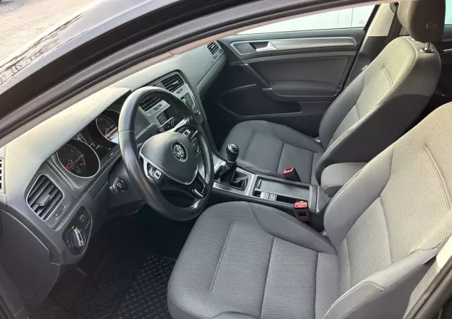 VOLKSWAGEN Golf 1.2 TSI BlueMotion Technology Comfortline