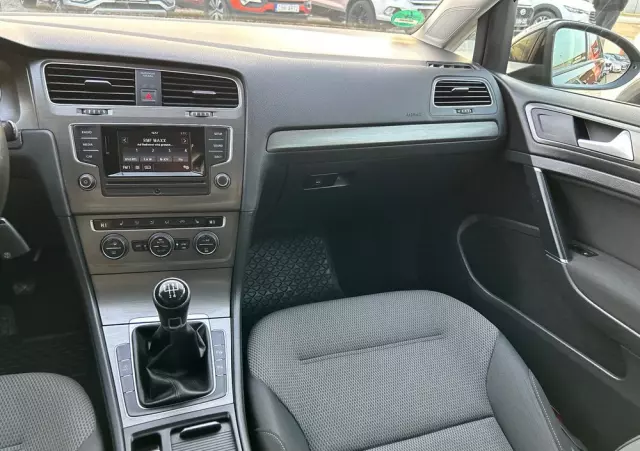 VOLKSWAGEN Golf 1.2 TSI BlueMotion Technology Comfortline