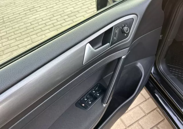 VOLKSWAGEN Golf 1.2 TSI BlueMotion Technology Comfortline