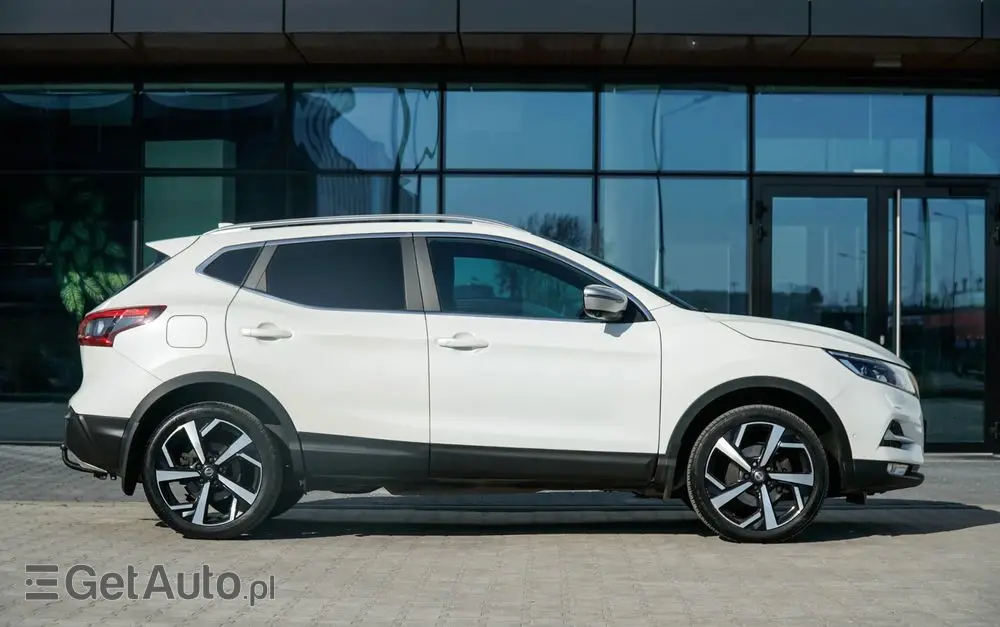 NISSAN Qashqai 1.2 DIG-T Tekna+
