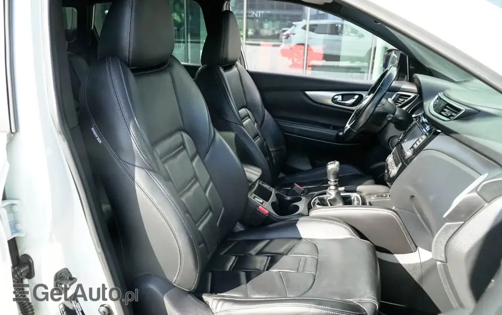 NISSAN Qashqai 1.2 DIG-T Tekna+