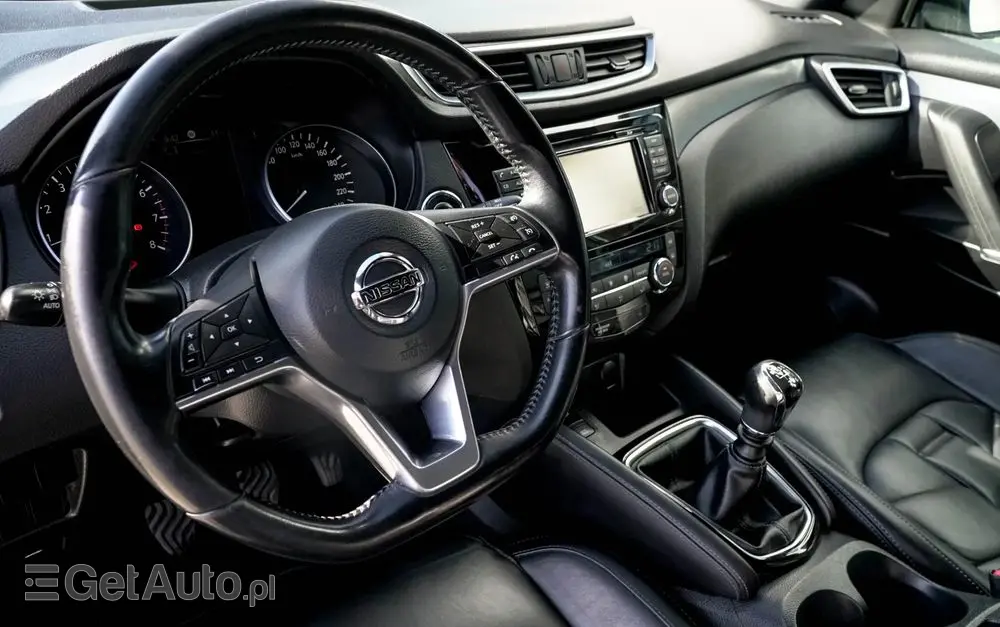 NISSAN Qashqai 1.2 DIG-T Tekna+