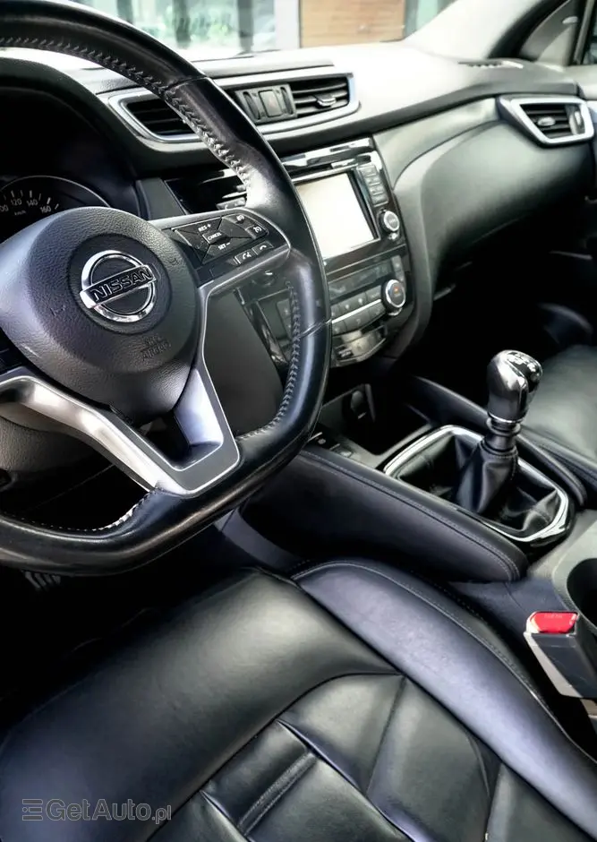 NISSAN Qashqai 1.2 DIG-T Tekna+