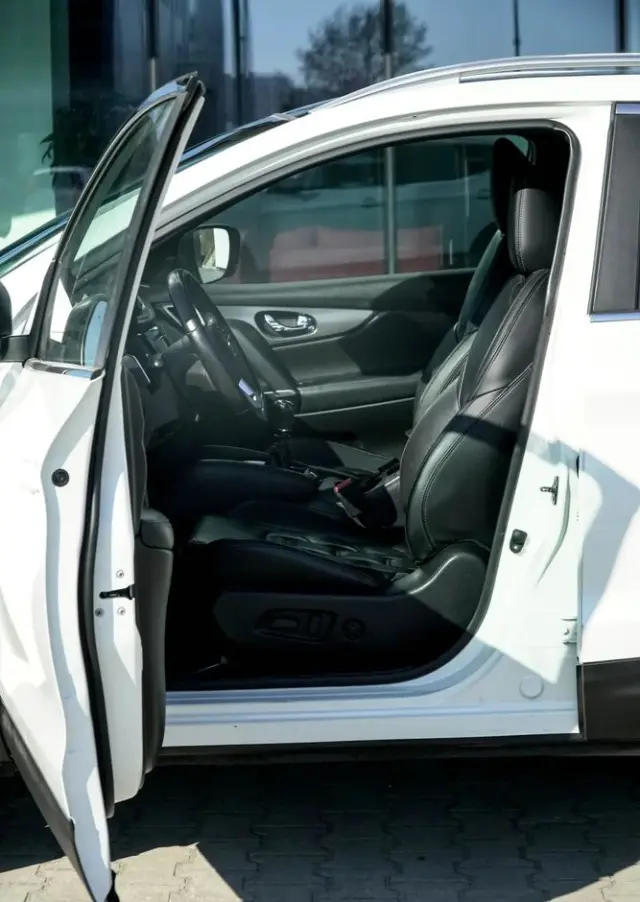 NISSAN Qashqai 1.2 DIG-T Tekna+