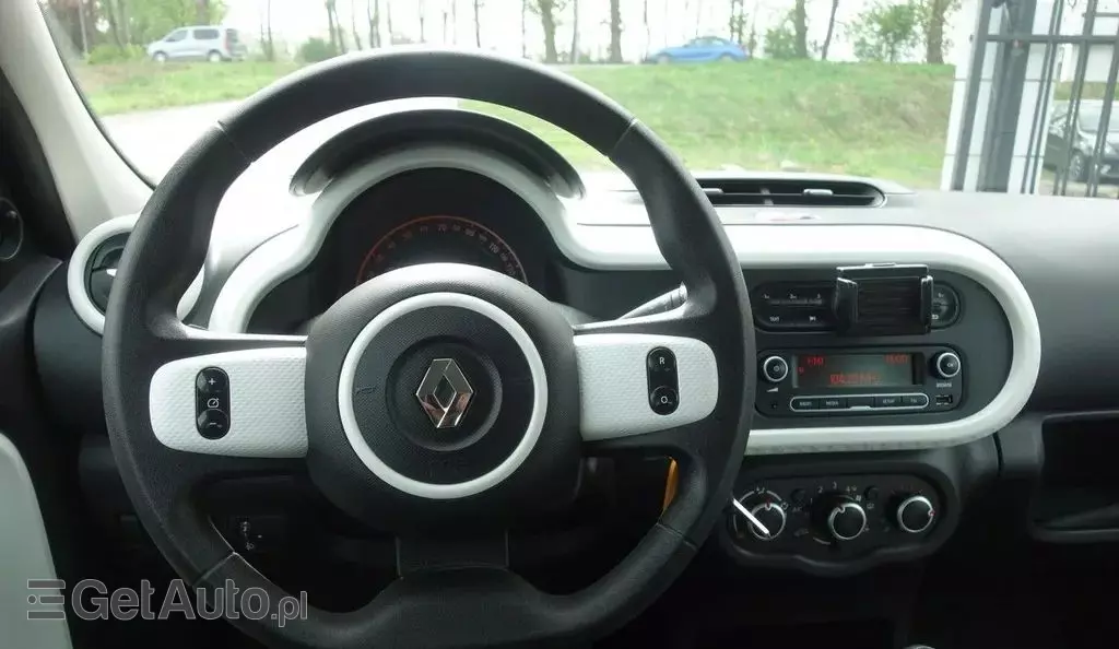 RENAULT Twingo 