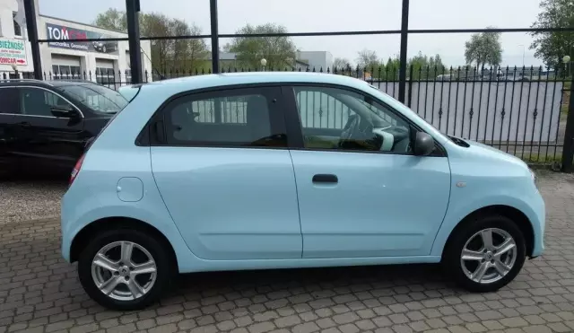 RENAULT Twingo 