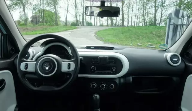 RENAULT Twingo 