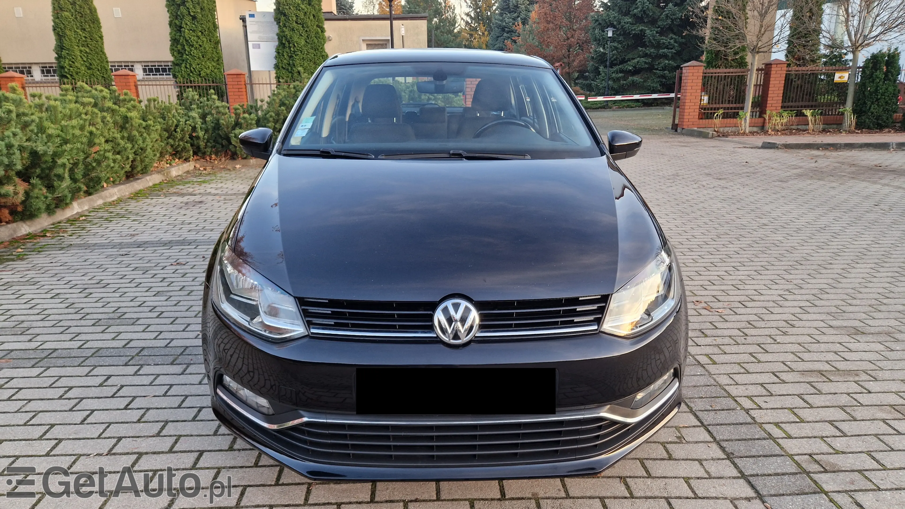 VOLKSWAGEN Polo Highline