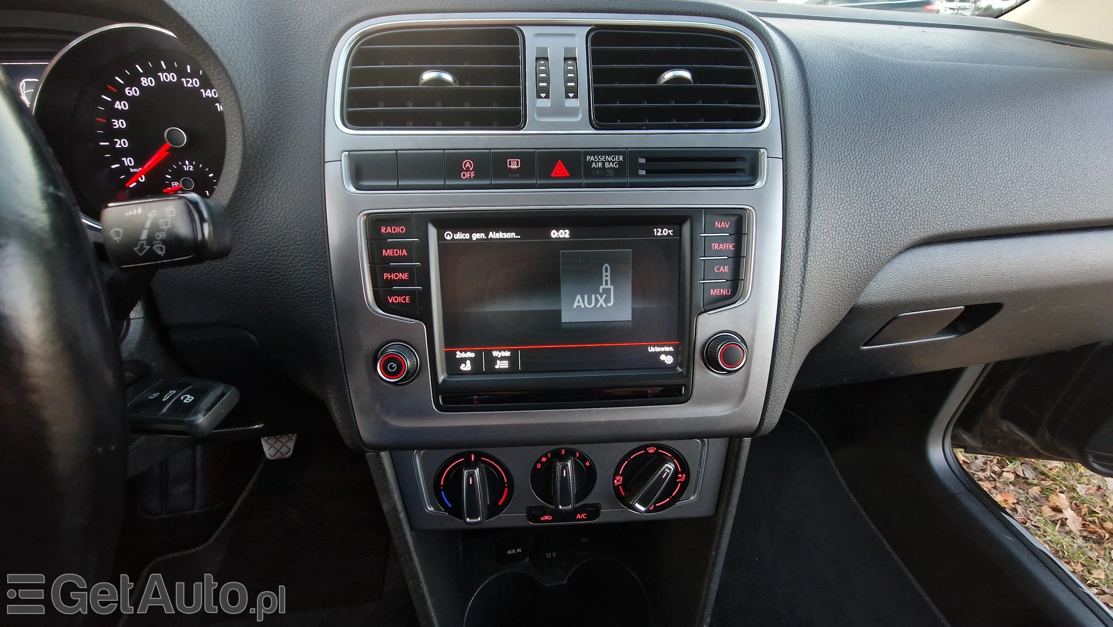 VOLKSWAGEN Polo Highline