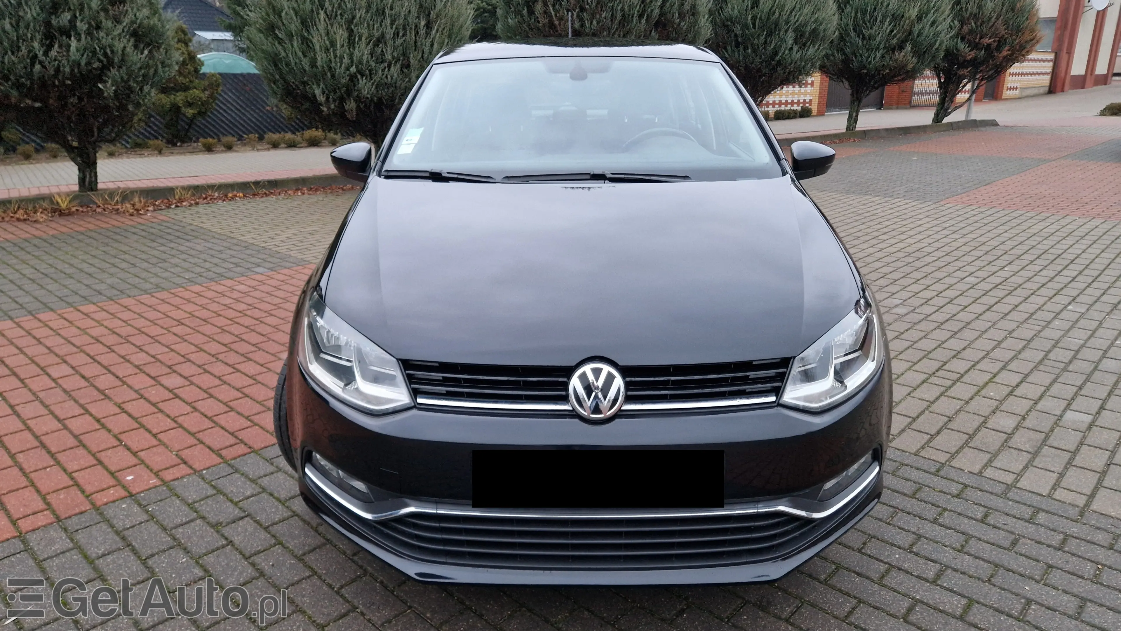 VOLKSWAGEN Polo Highline