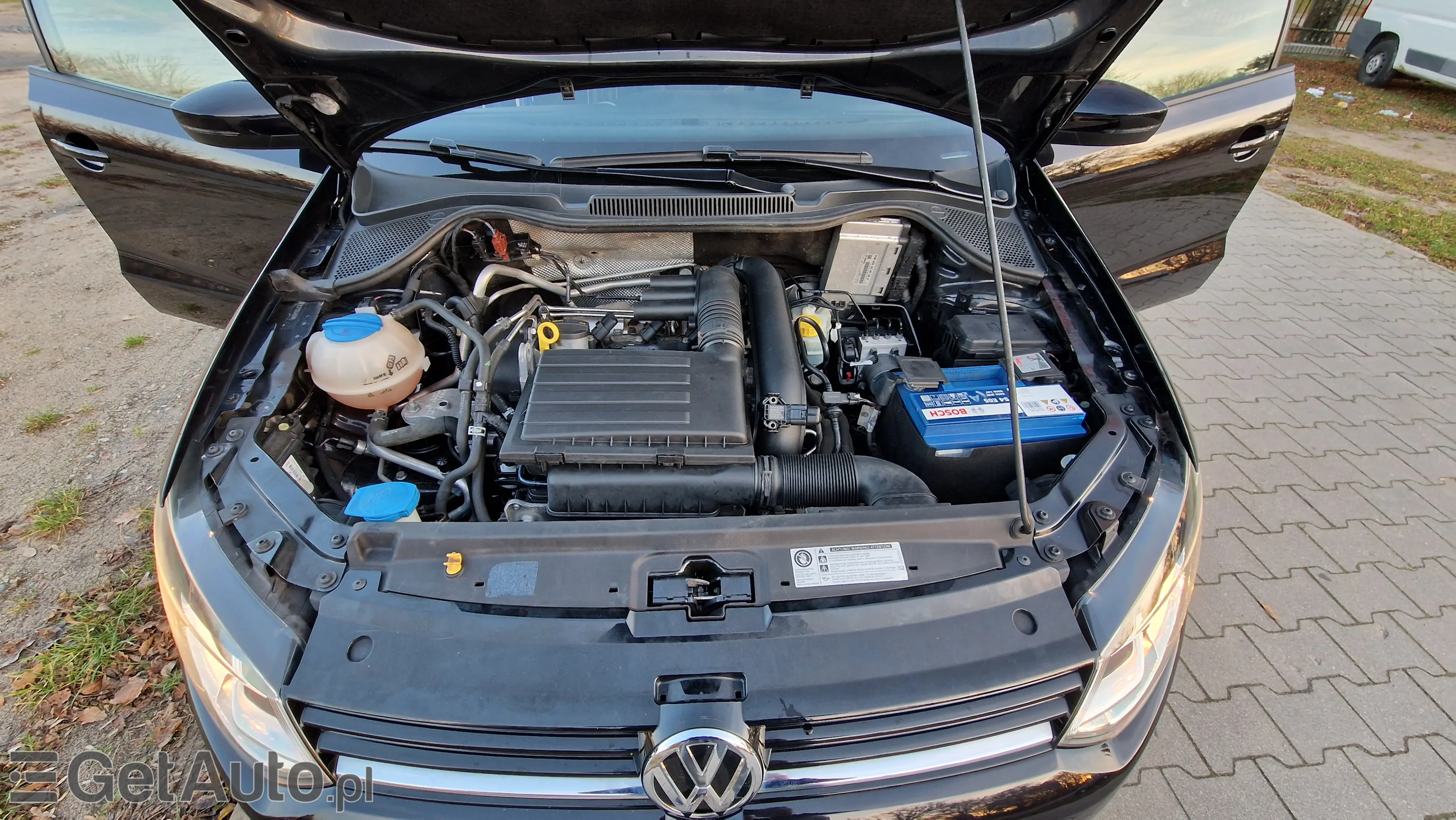 VOLKSWAGEN Polo Highline