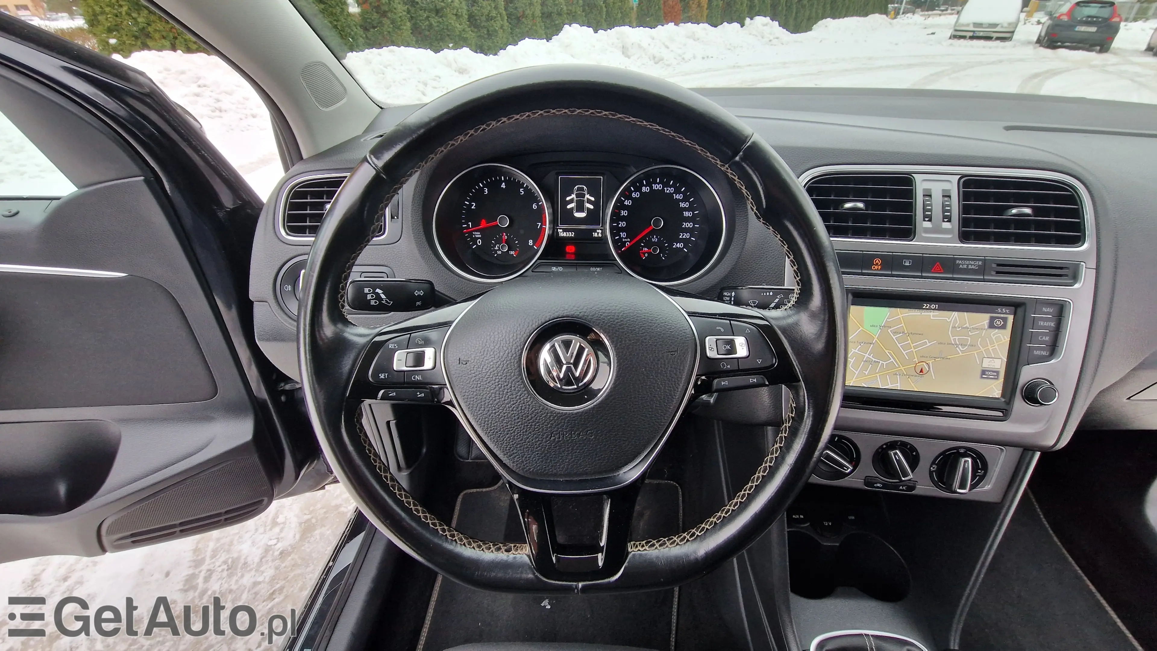 VOLKSWAGEN Polo Highline