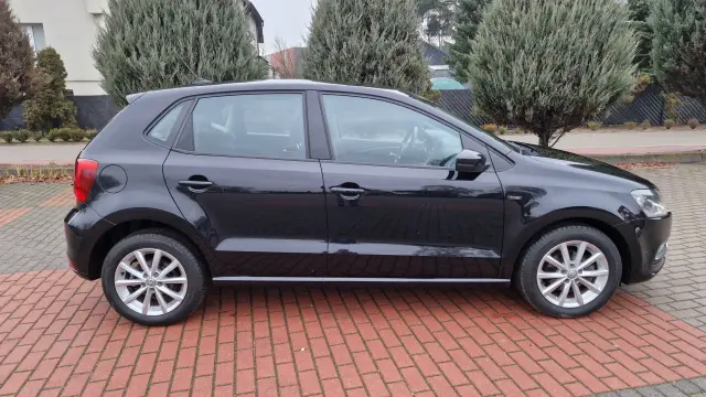 VOLKSWAGEN Polo Highline