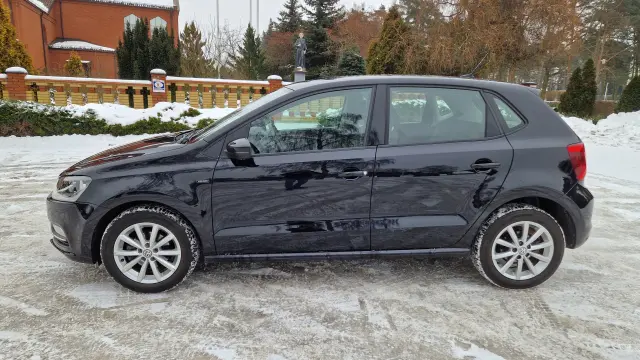 VOLKSWAGEN Polo Highline