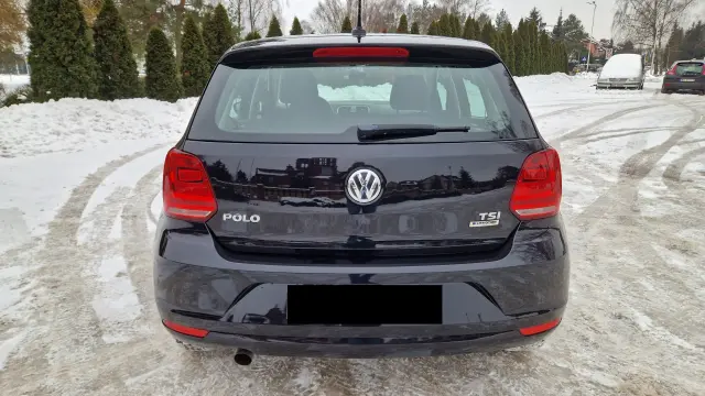 VOLKSWAGEN Polo Highline
