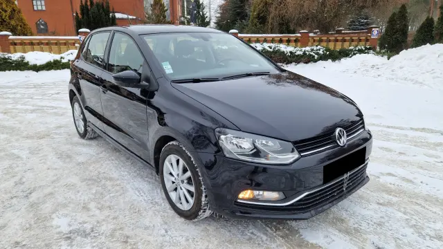 VOLKSWAGEN Polo Highline