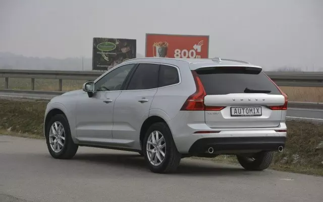 VOLVO XC 60 D4 Geartronic Momentum Pro