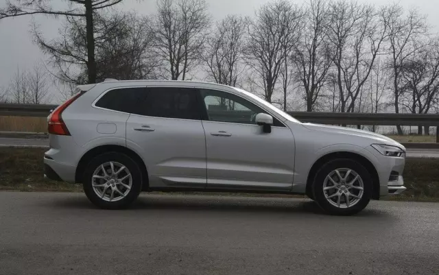 VOLVO XC 60 D4 Geartronic Momentum Pro