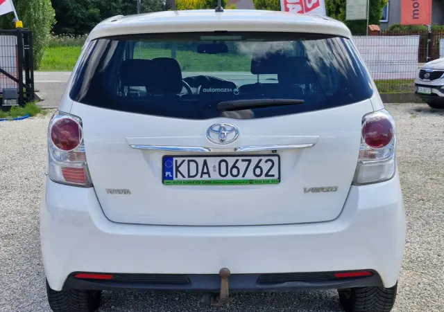TOYOTA Verso 