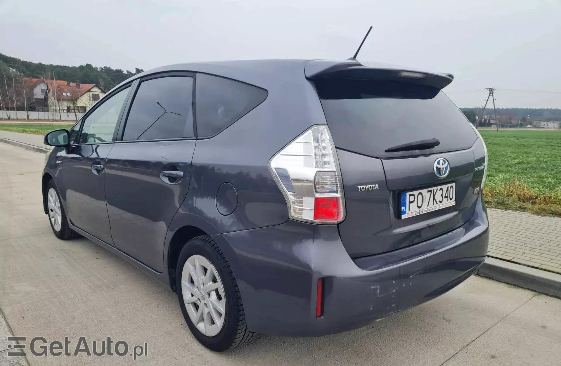 TOYOTA Prius Plus 
