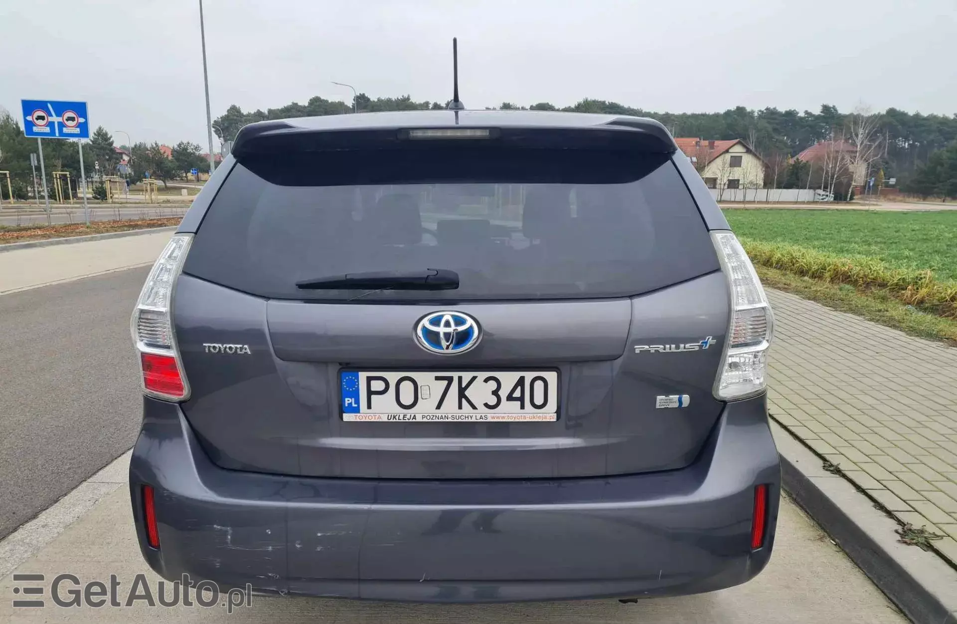 TOYOTA Prius Plus 