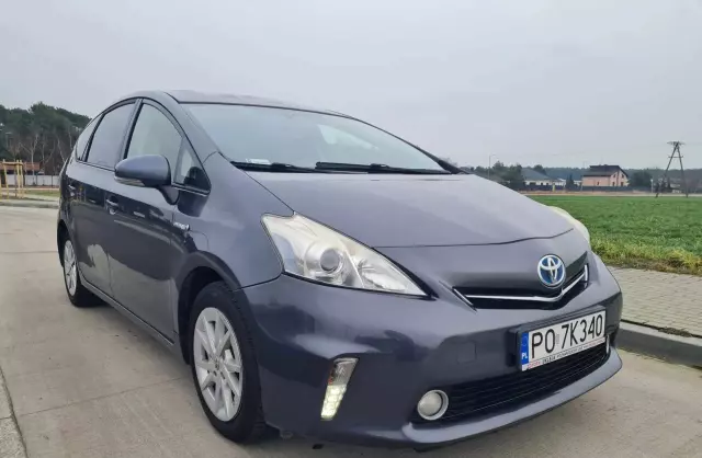 TOYOTA Prius Plus 