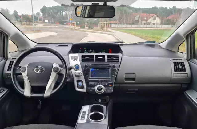 TOYOTA Prius Plus 
