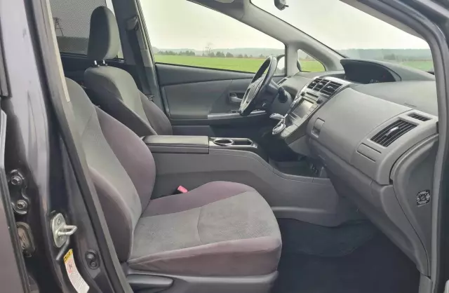 TOYOTA Prius Plus 
