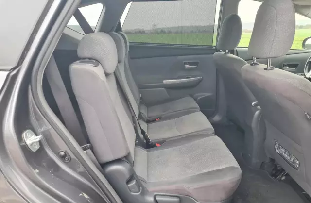TOYOTA Prius Plus 