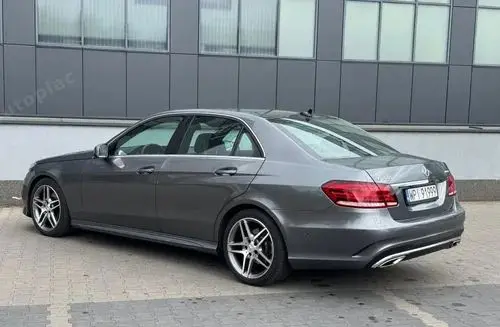 MERCEDES-BENZ Klasa E 