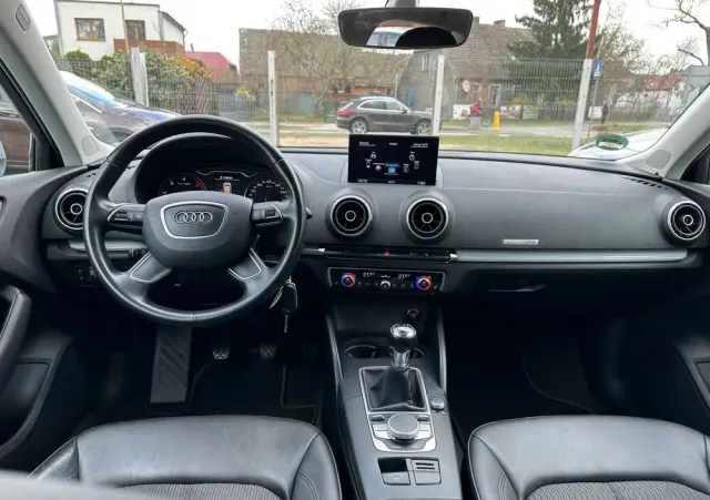 AUDI A3 Sportback 2.0 TDI quattro Attraction