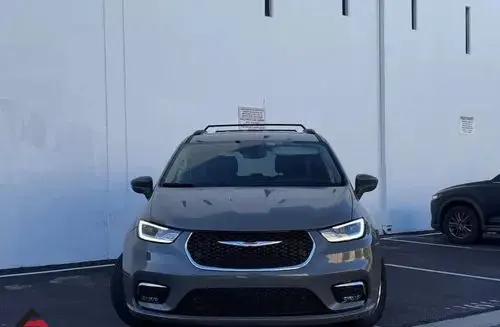 CHRYSLER Pacifica 