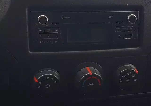 RENAULT MASTER KONTENER 8EP 4,21x2,23x2,22 KLIMA MANUAL KRAJOWY 6-BIEGÓW 