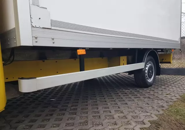 RENAULT MASTER KONTENER 8EP 4,21x2,23x2,22 KLIMA MANUAL KRAJOWY 6-BIEGÓW 