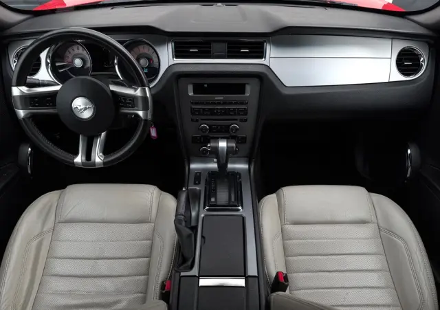 FORD Mustang 5.0 V8 GT