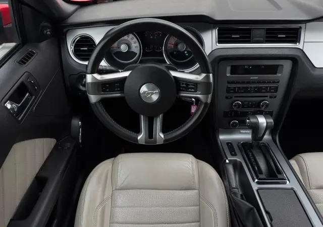 FORD Mustang 5.0 V8 GT