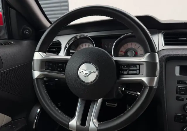 FORD Mustang 5.0 V8 GT