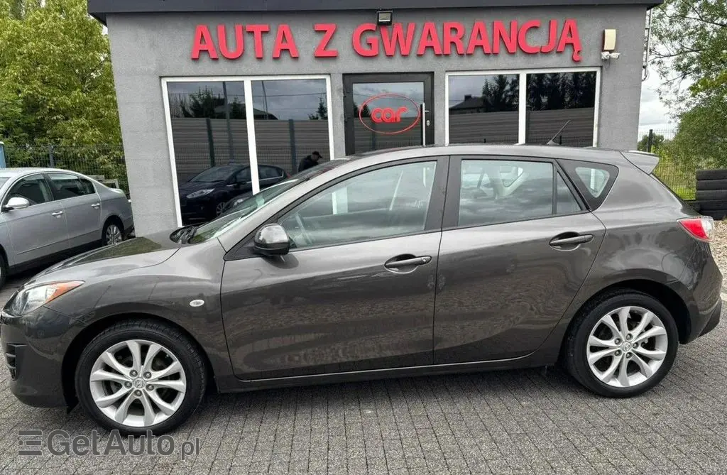 MAZDA 3 