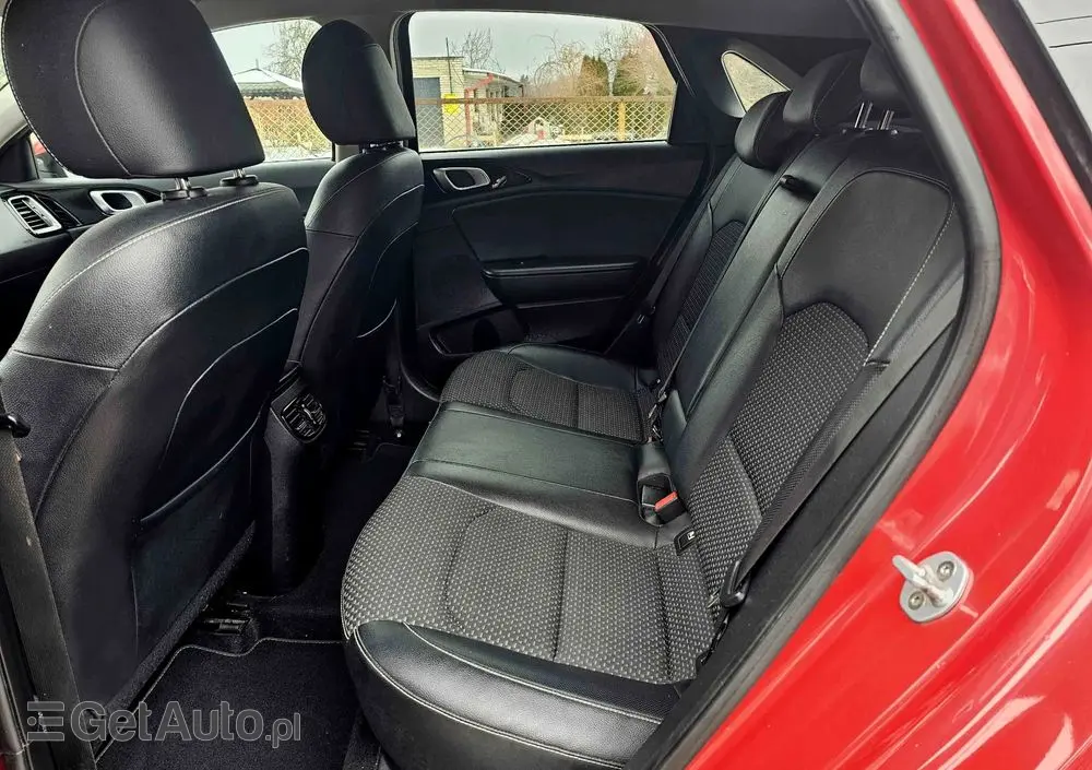 KIA Ceed 1.4 T-GDI L Business Line Plus