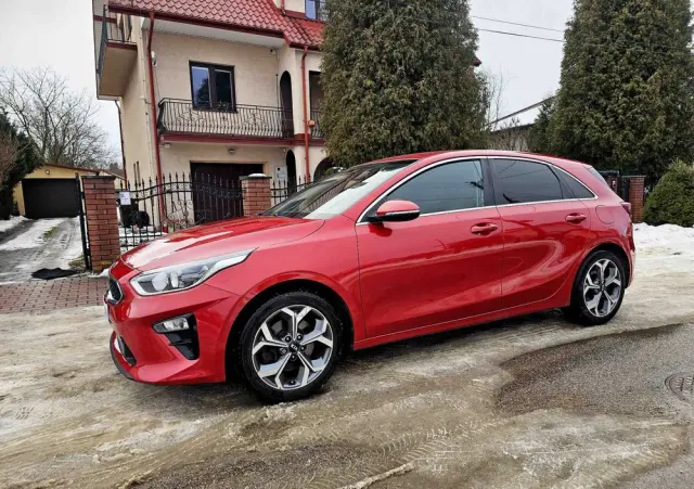 KIA Ceed 1.4 T-GDI L Business Line Plus