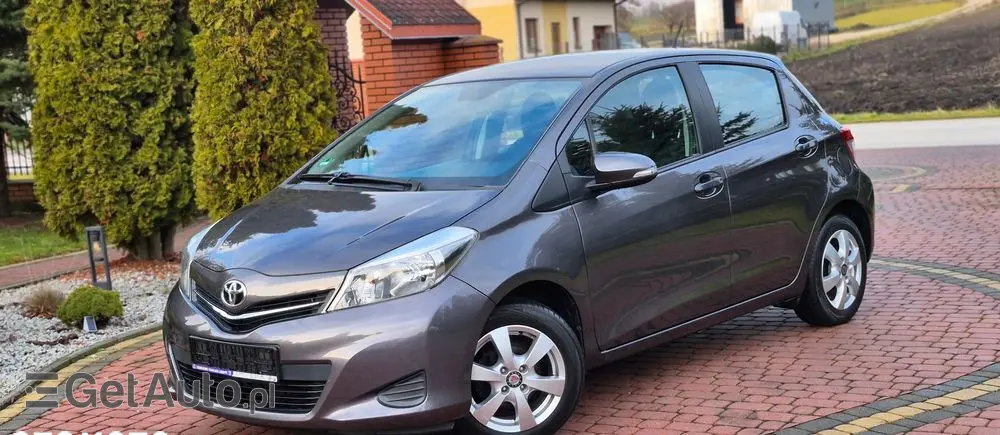 TOYOTA Yaris 1.33 Life