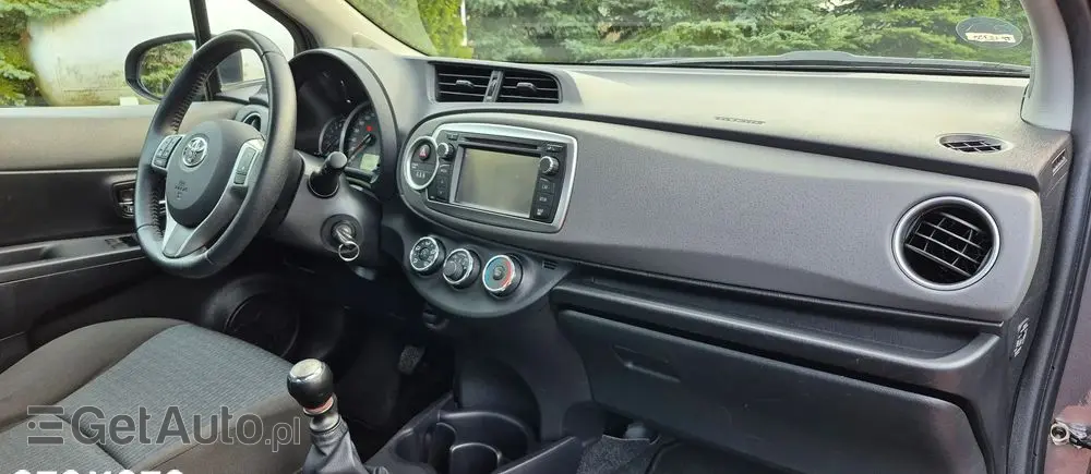 TOYOTA Yaris 1.33 Life