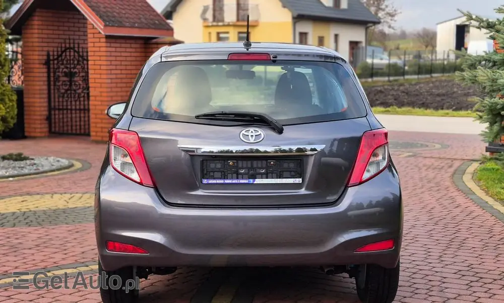TOYOTA Yaris 1.33 Life