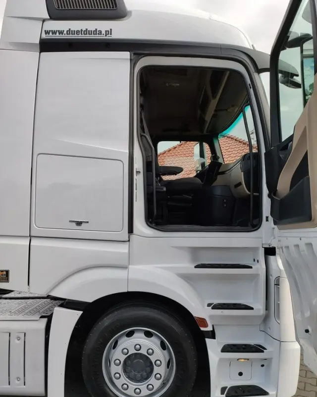MERCEDES-BENZ ACTROS 1845 Euro 6 Low Deck Mega !!! 