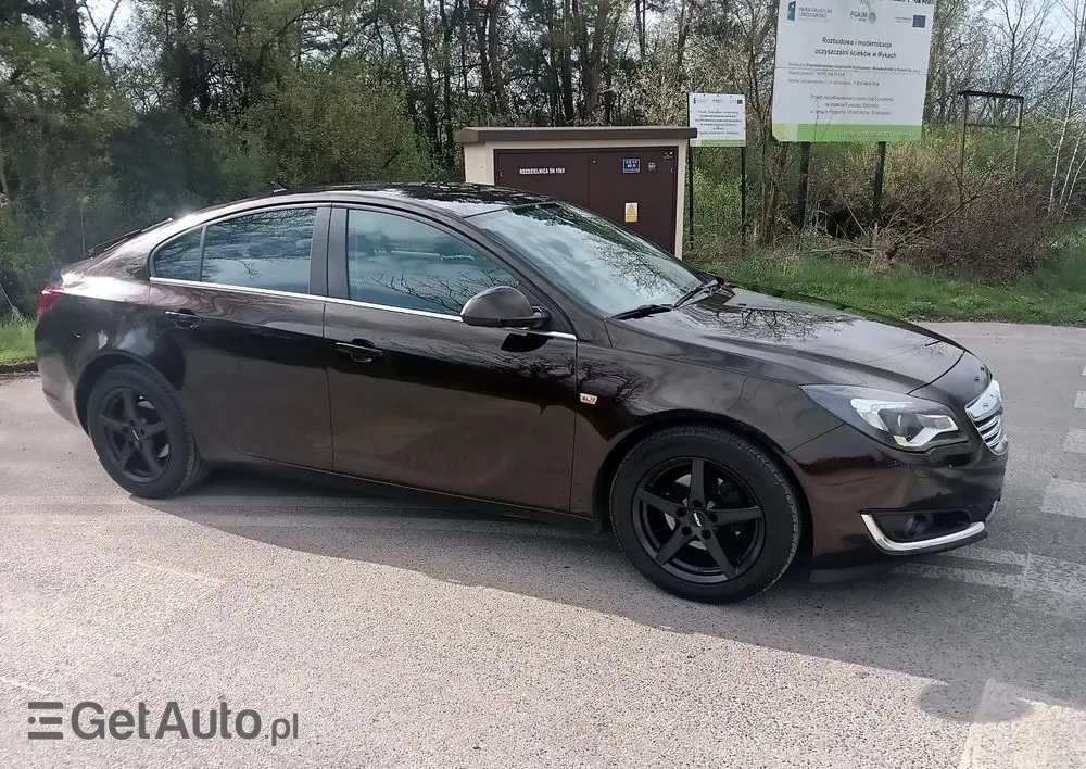 OPEL Insignia 
