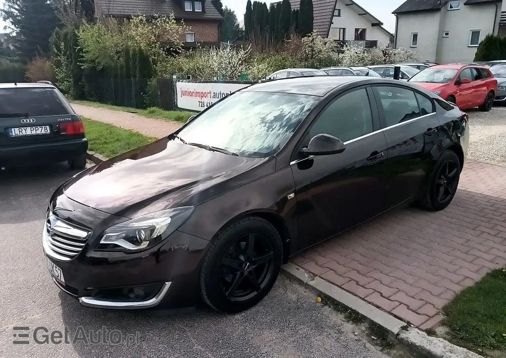 OPEL Insignia 