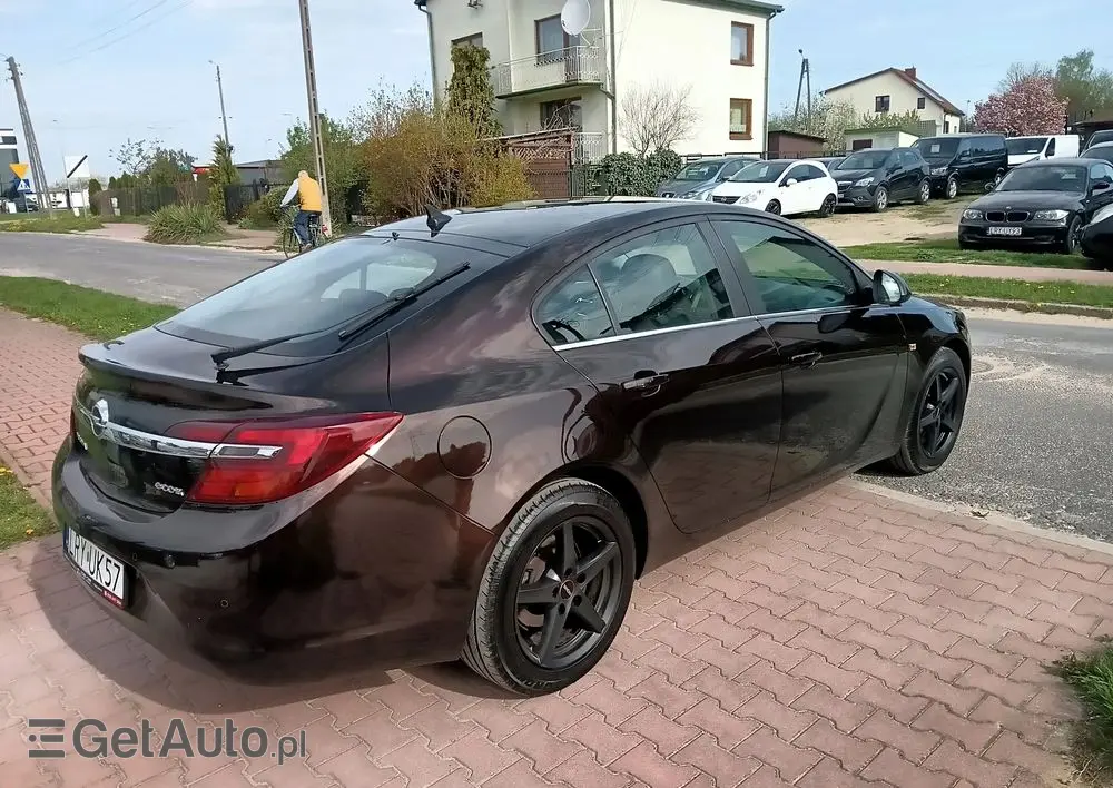 OPEL Insignia 