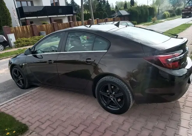 OPEL Insignia 