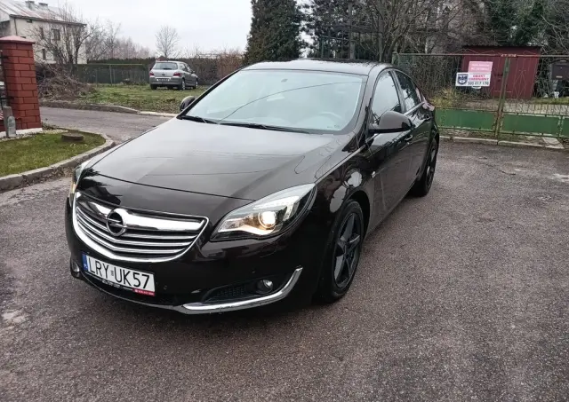 OPEL Insignia 